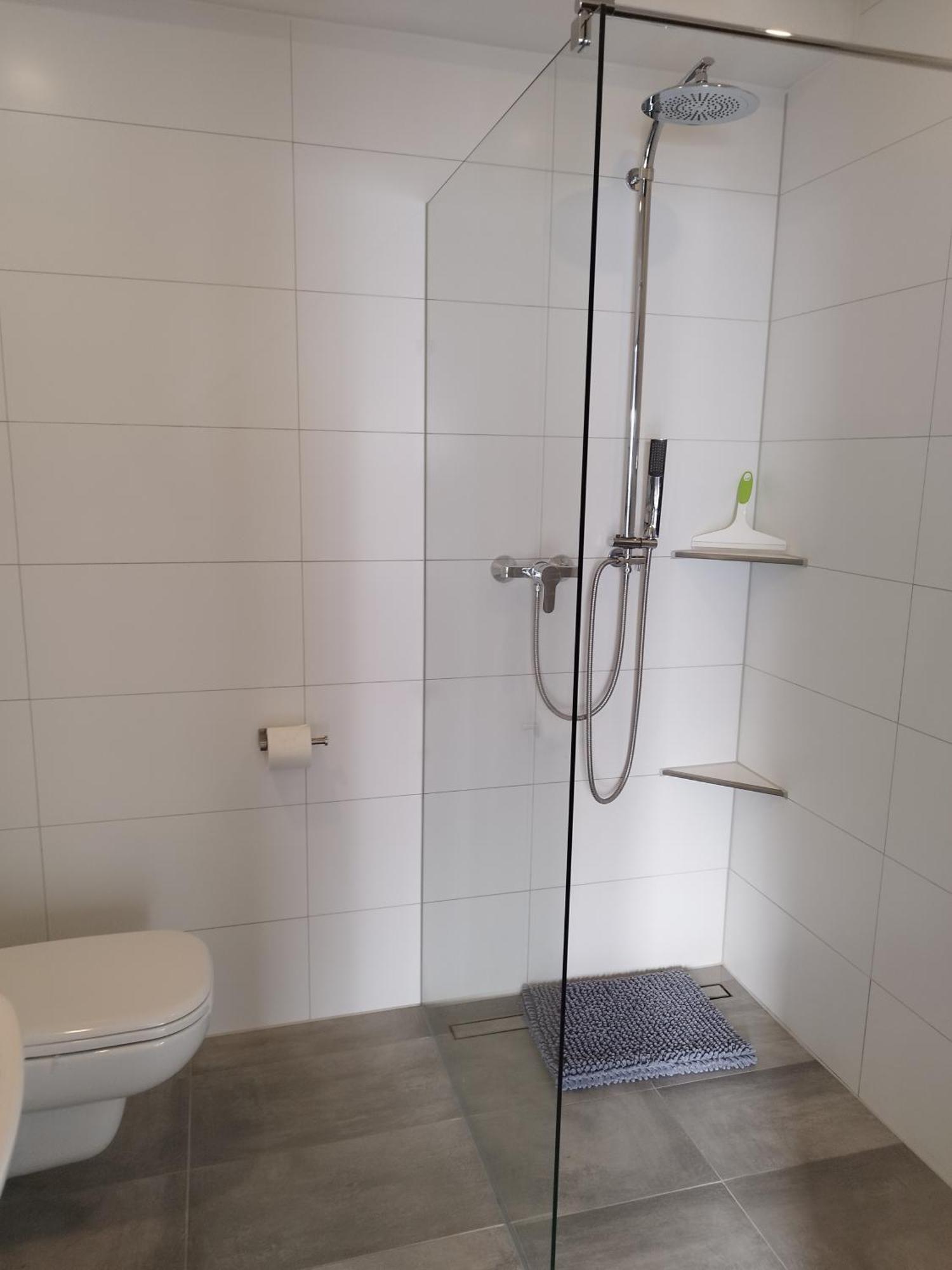 Moderne Ferienwohnung Mit Privatem Eingang - Rosa Kalletal Eksteriør bilde